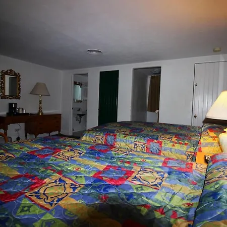 Topaz Lodge-2