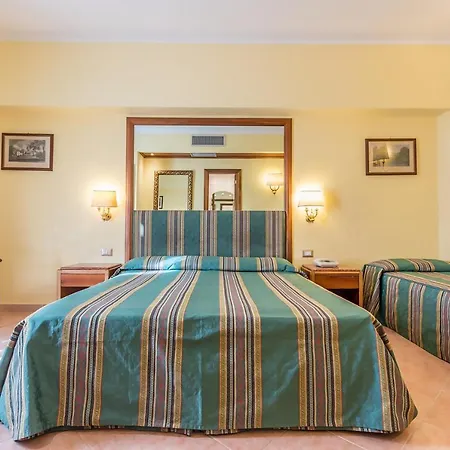 Raeli Hotel Noto-2