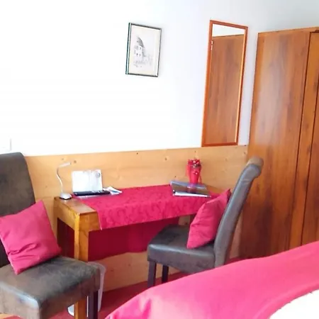 Tourist Hotel Boehm-2