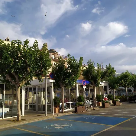 Can Pau Guesthouse-2