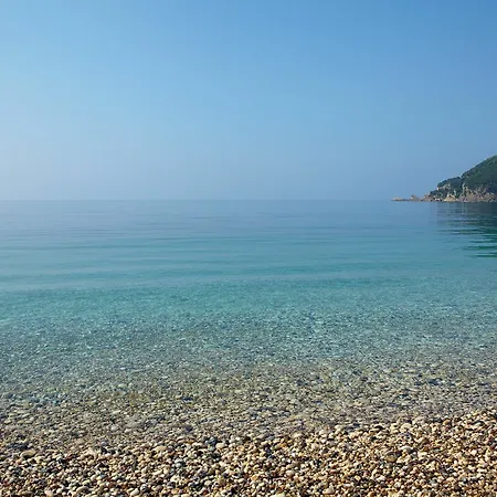 Lichnos Beach-3