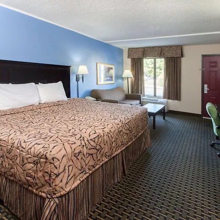 Days Inn By Wyndham Norman-2