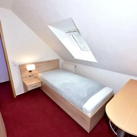 Hotel-England-3