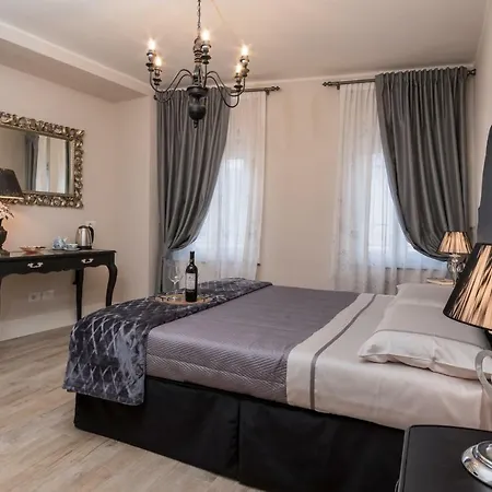 Pistoia Luxury Suite-3