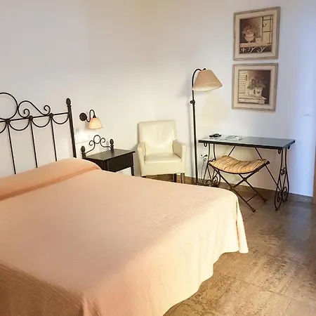 Hotel Plaza Escribano-3