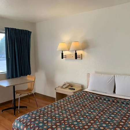 Vagabond Inn Sylmar-3