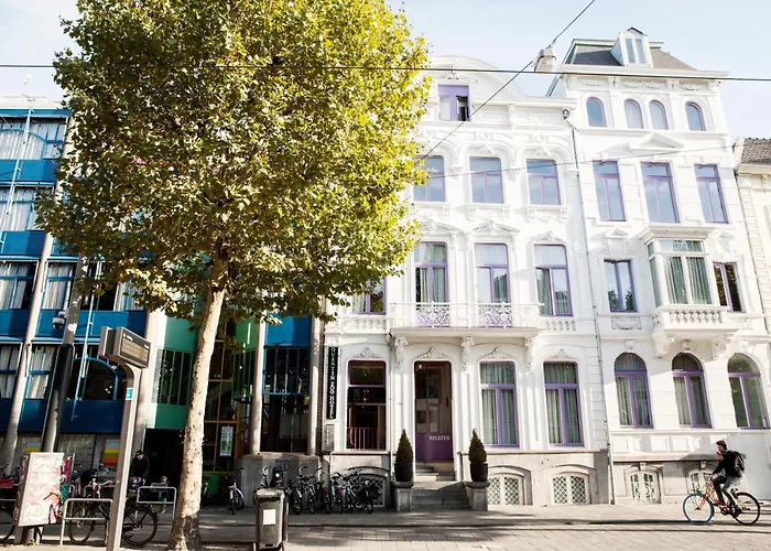 Quentin Zoo hotel