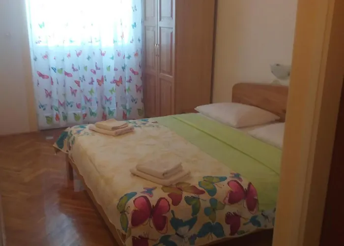 Guest House Silvia Rab Town