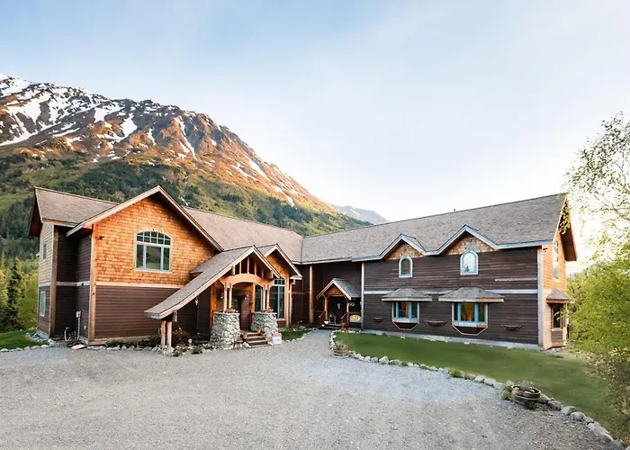 Moose Pass Hotels