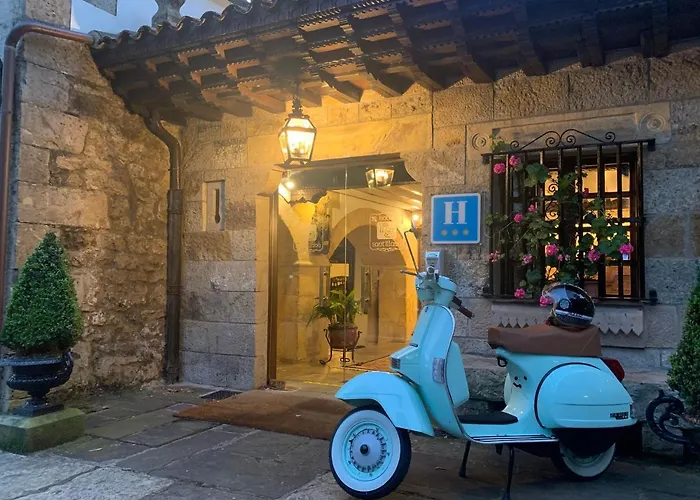 Hotel Santillana