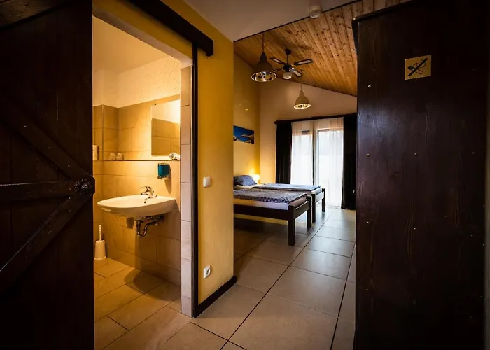 Roadcamp - American Motel & Sportsbar Marl 