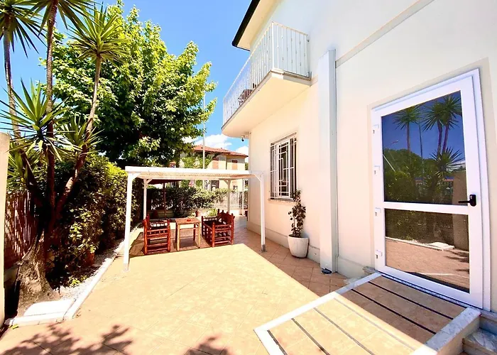Hotel La Perla Marina di Massa