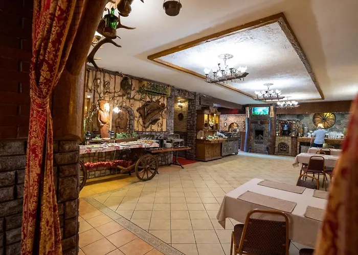 Hotel Trylogia