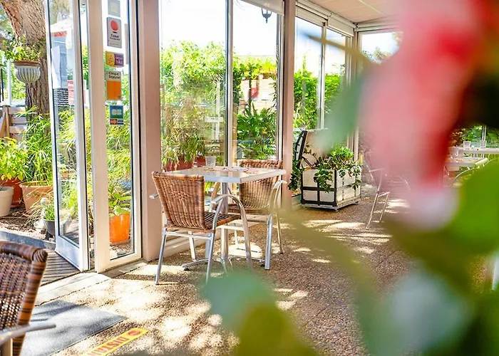Logis Hotel- Hotel Restaurant Le Rialto Le Sequestre