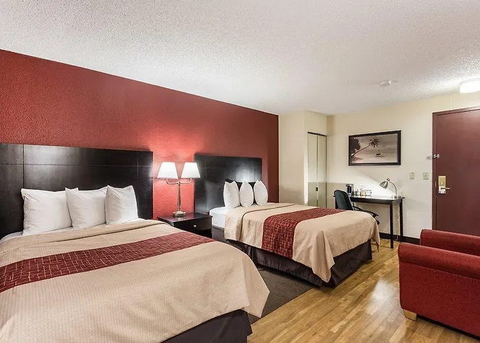 Tropical Palms Hotel Pinellas Park
