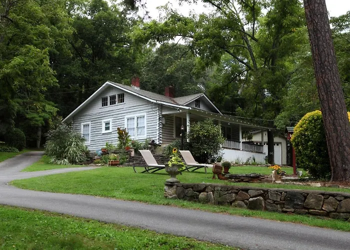 The Pines Cottages Woodfin