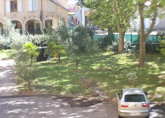 Hotel Des Oliviers Les Vans