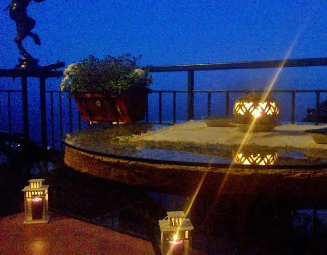 Bed and Breakfast Domus Gaia Amalfi