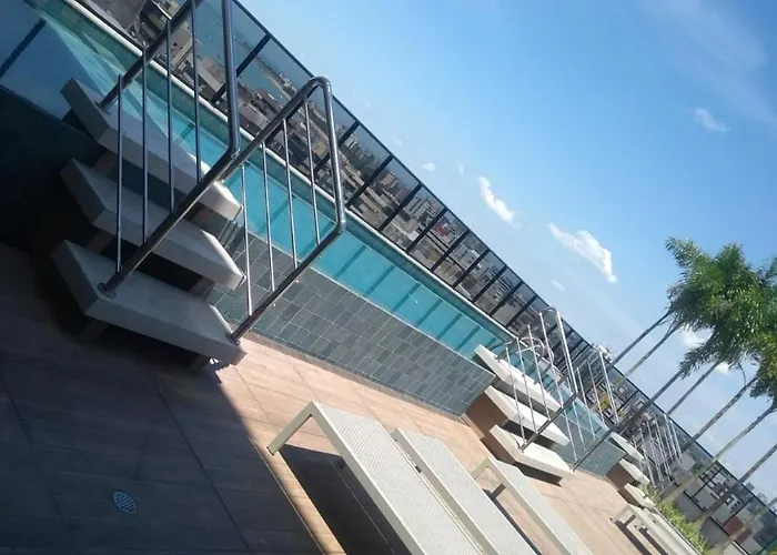 Apartamento De Luxo No Coracao Da Ponta Verde