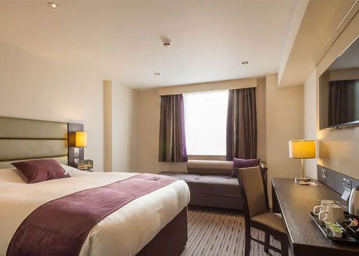 Birkenhead City Center Hotels