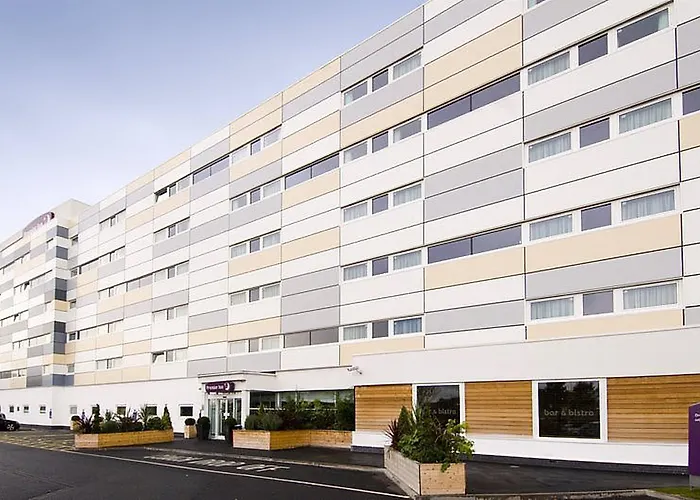 Premier Inn Manchester Airport Runger Lane South