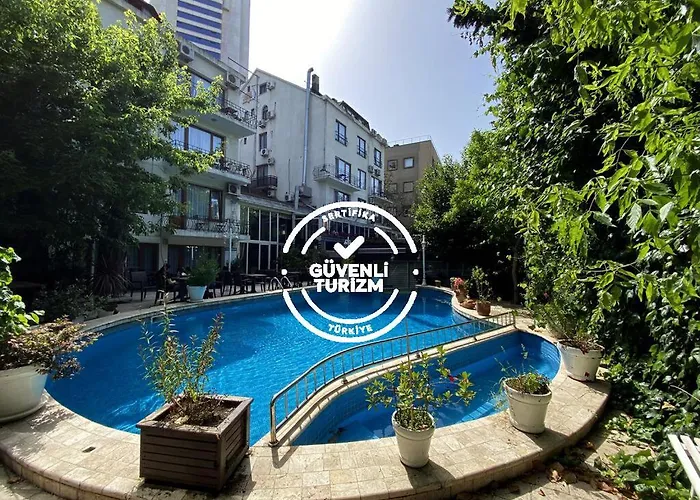 Villa Blanche Hotel Spa & Garden Pool Istanboel