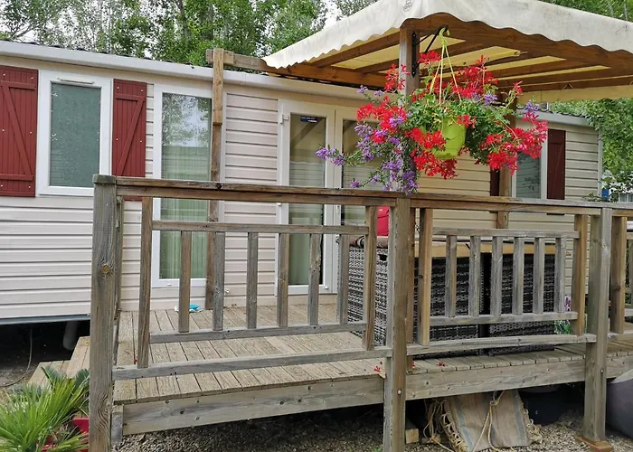 Meuble De Tourisme 6/8 Pers Bord De Mer Sur Camping 4*
