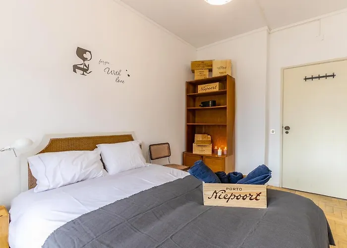 Wine Inn Carcavelos Guesthouse