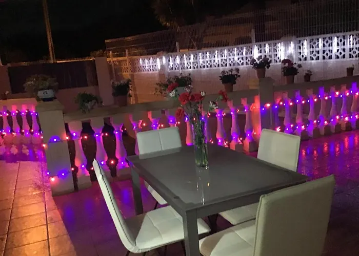 Double Room With Shared Bathroom And Shared Communal Areas R4 L'Alfas del Pi