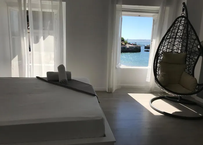 Tejos House Hotel Almada