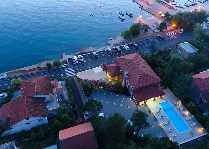 Hoteles en Šilo
