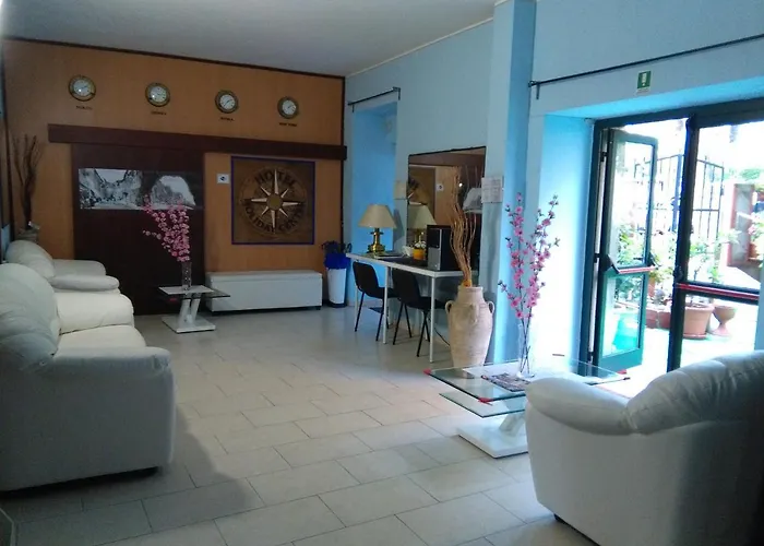 Hotel Holiday Center Finale Ligure
