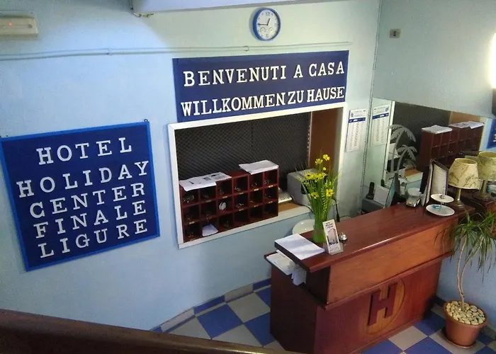 Hotel Holiday Center Finale Ligure