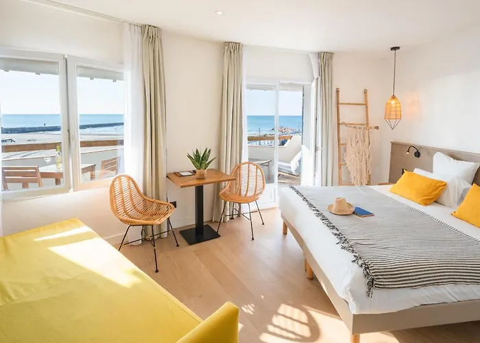 Saintes-Maries-de-la-Mer Hotels