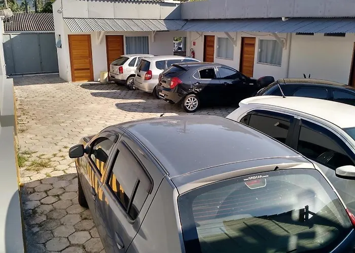 Hotel Veleiro