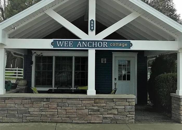 Put-in-Bay Hotels
