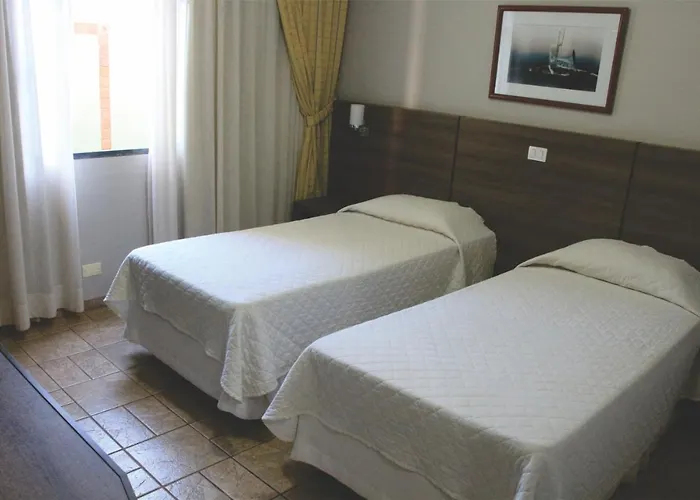 Hotéis centrais de Campo Mourão