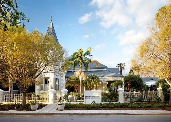 Hotels in Robertson