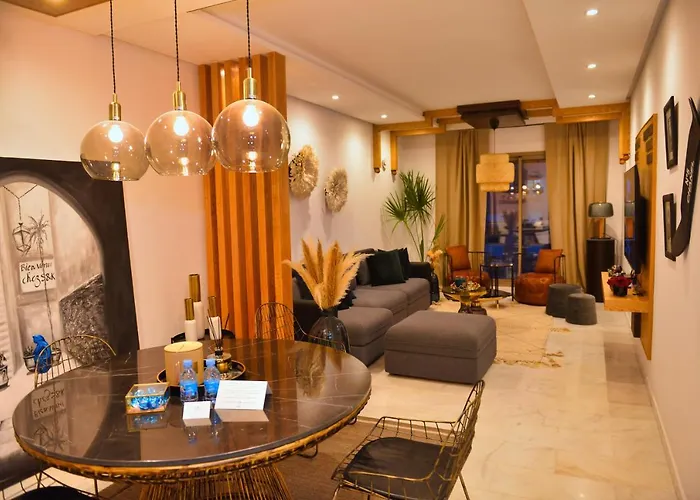 Appartement de prestige climatisé à l'hivernage 400m de la Gare