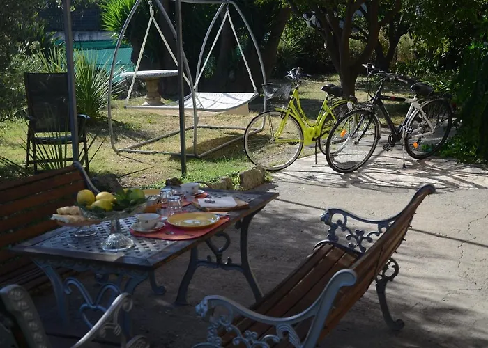 Calicantus Bed And Breakfast Albenga