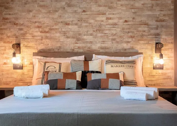Urban Bed And Breakfast