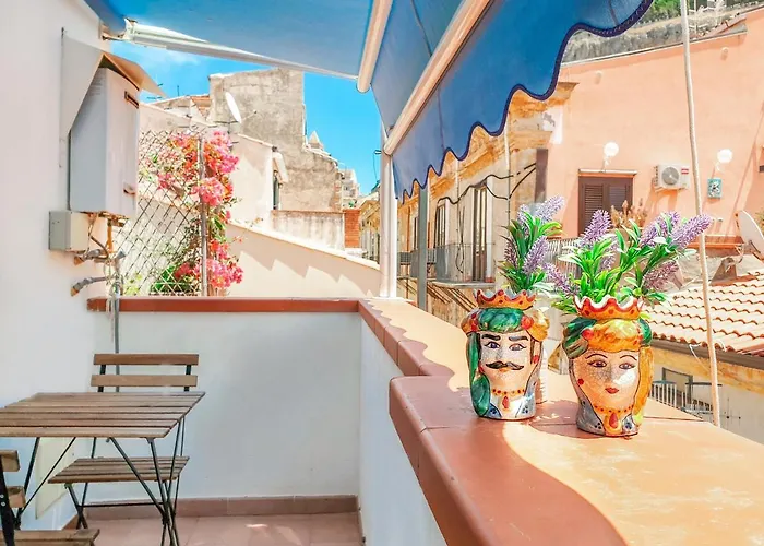 Dafni E Naide Bed and Breakfast Cefalù
