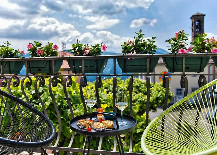 Salotto Bre - Bed & Breakfast Charming Rooms