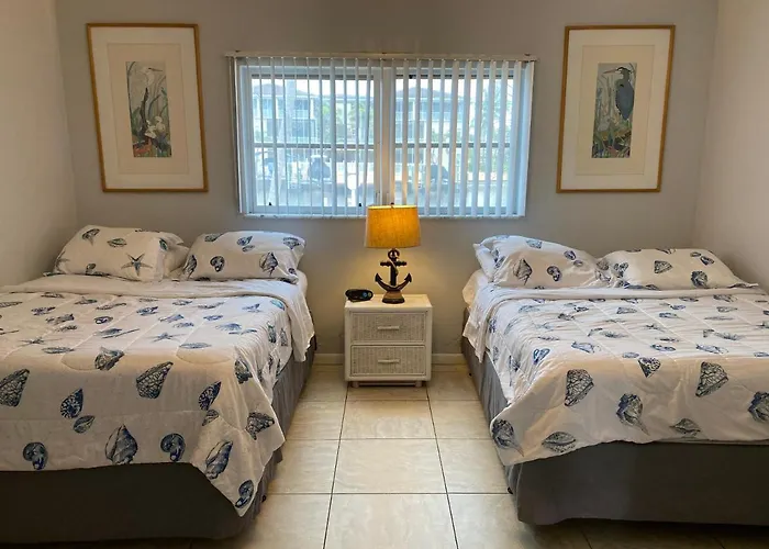 Hideaway Waterfront Resort Cape Coral