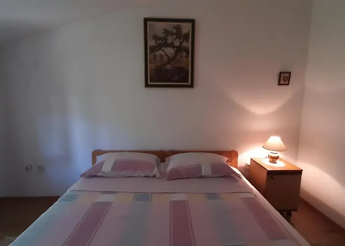 Guest House Sara Podhum