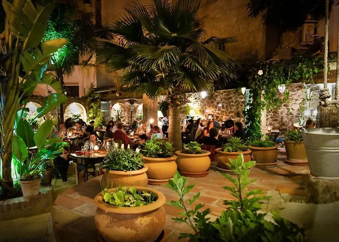 Hotel Plaza 18 - Grupo Califa Vejer de la Frontera