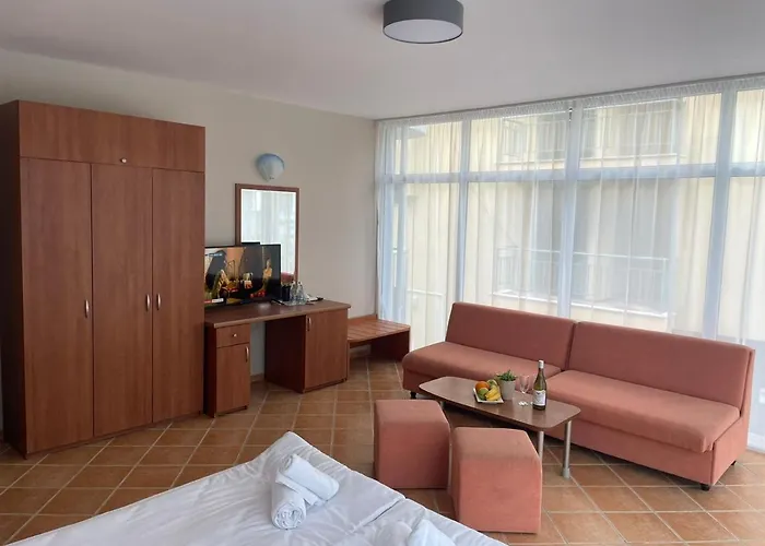 Hotel Eco Palace