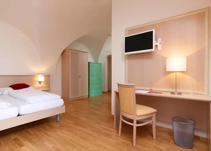 Hotels in Ossiach