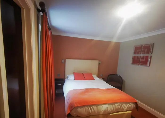 Stokenchurch Hotels