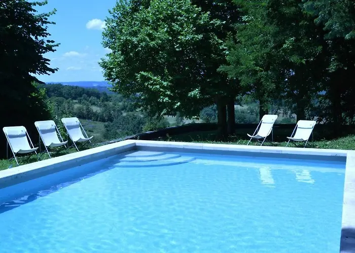 Chambre d'hôtes chez Johannes et Adèle Lissac-sur-Couze